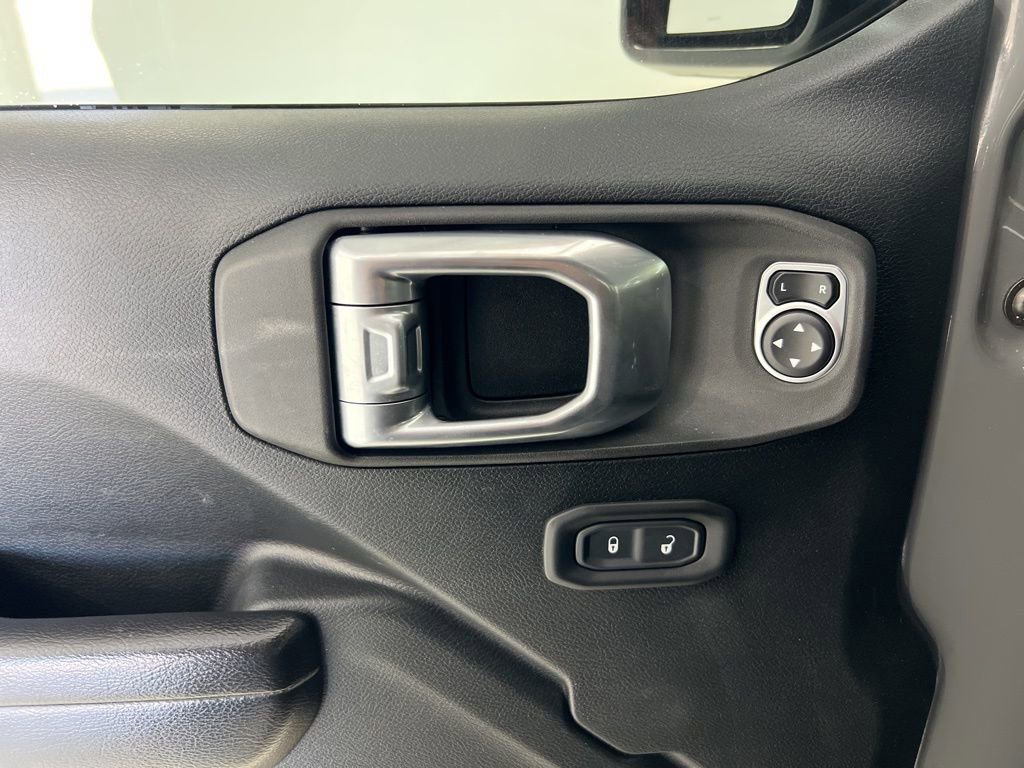 Used 2021 Jeep Gladiator Rubicon w/ Trailer Tow Package image 19