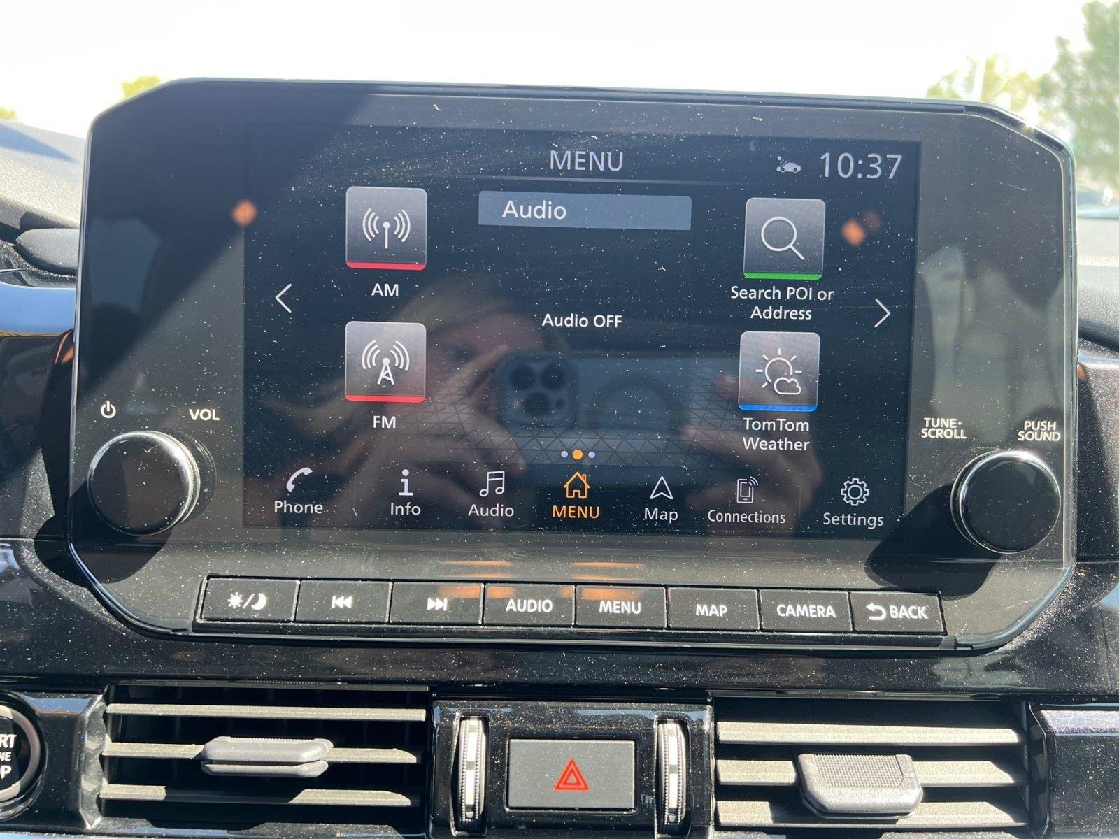 Used 2023 Nissan Pathfinder SL AWD/4WD image 17