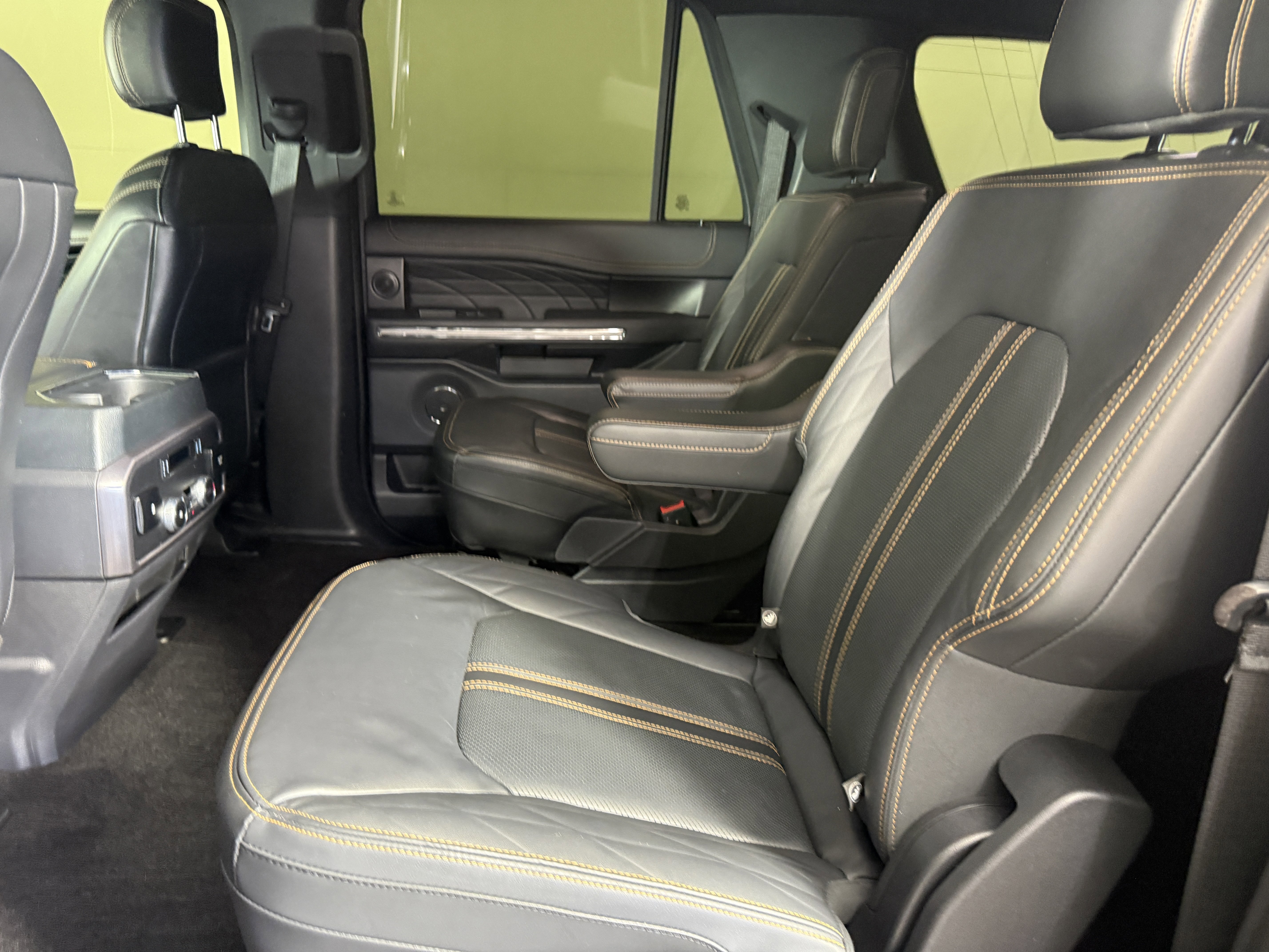 Certified 2022 Ford Expedition Max Platinum AWD/4WD image 11