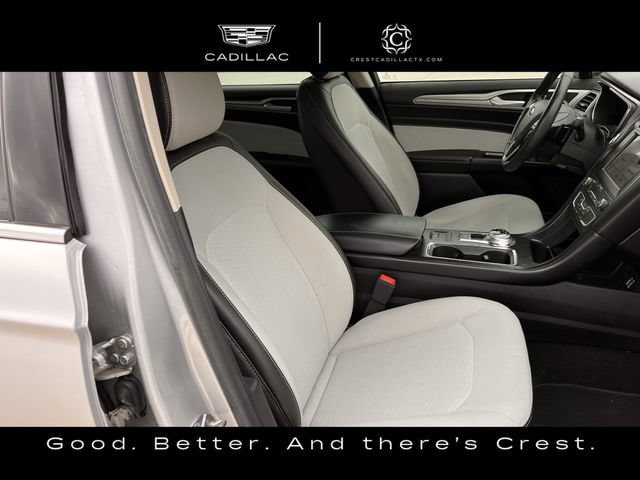 Used 2019 Ford Fusion SE w/ Equipment Group 151A FWD image 22