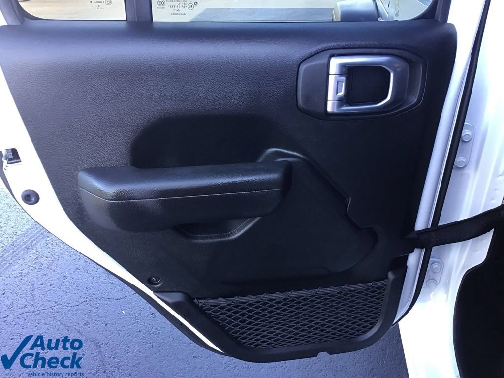 Used 2023 Jeep Wrangler Sport S image 12