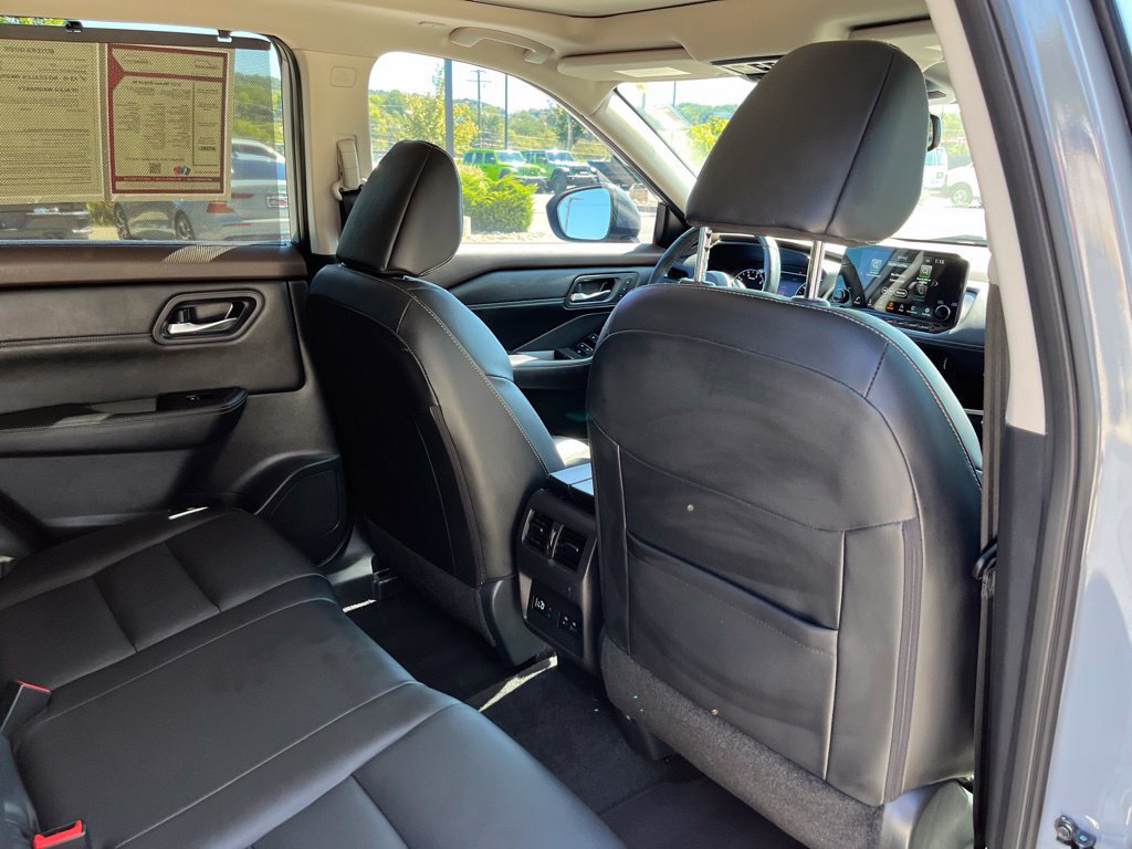 Used 2023 Nissan Rogue SL w/ SL Premium Package FWD image 25