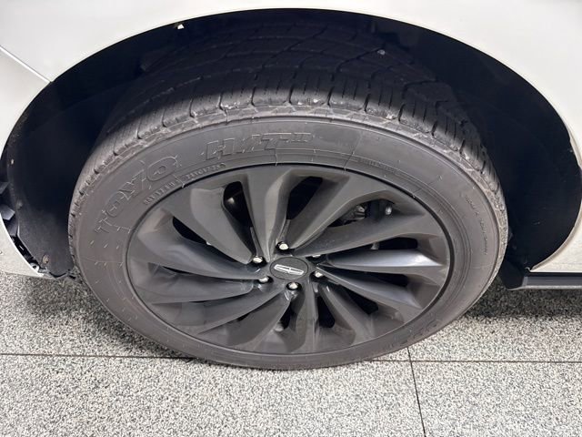 Used 2020 Lincoln Navigator Reserve w/ Equipment Group 208A Reserve AWD/4WD image 3