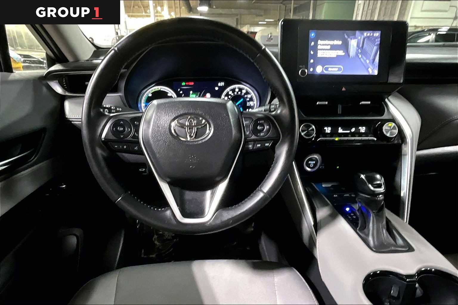 Certified 2023 Toyota Venza LE image 6