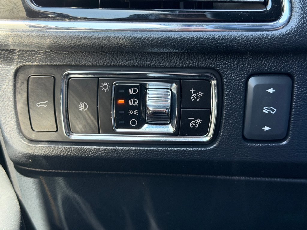 Certified 2023 Lincoln Navigator Reserve AWD/4WD image 11