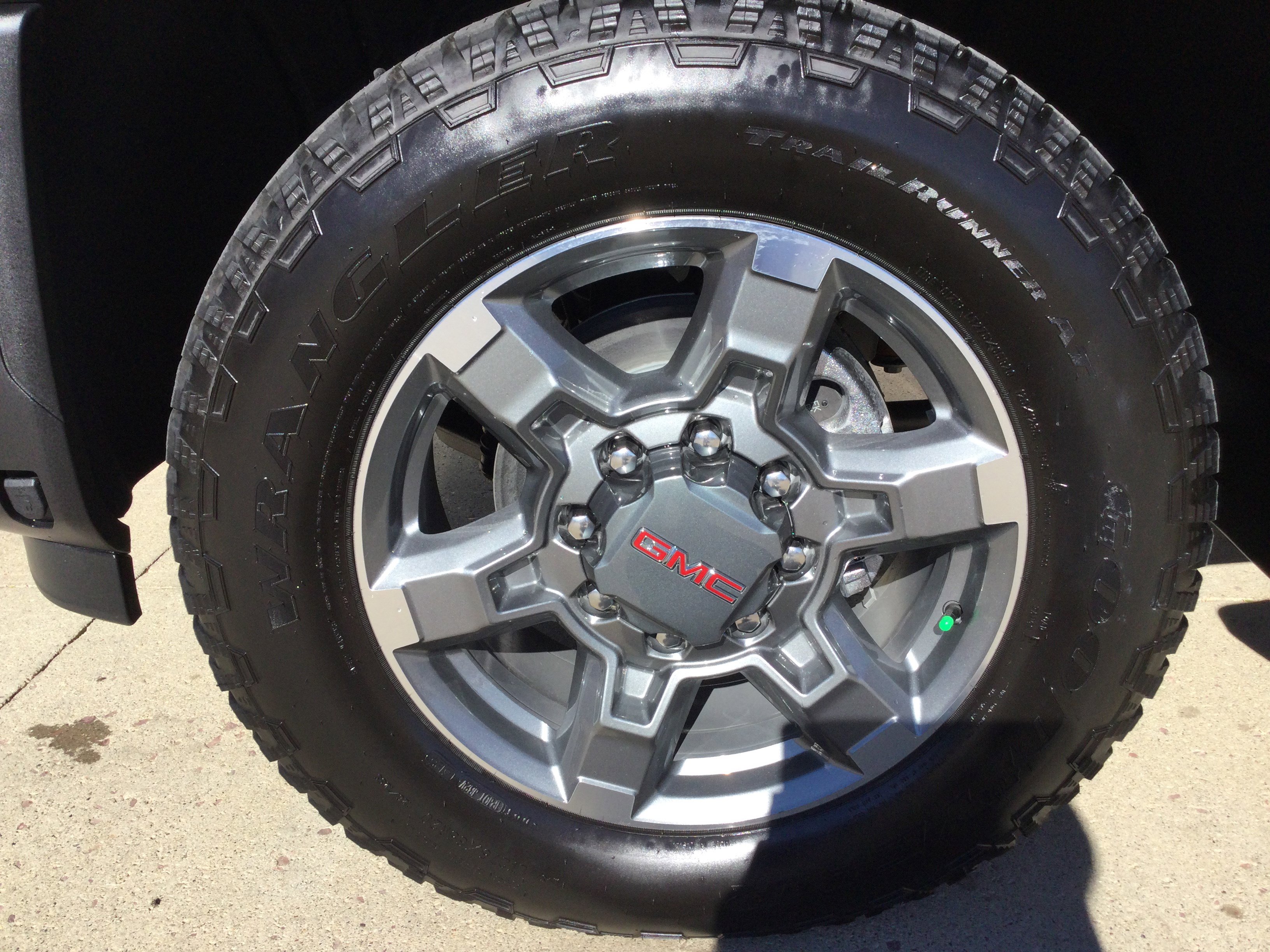 New 2026 GMC Sierra 3500 SLT w/ SLT Premium Package image 7