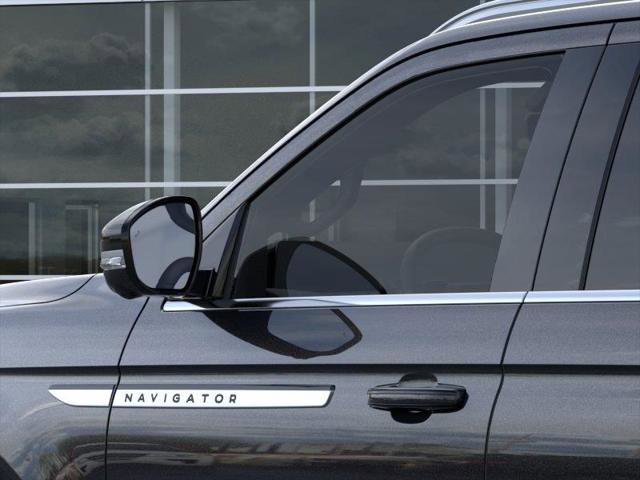 New 2026 Lincoln Navigator L Premier AWD/4WD image 20