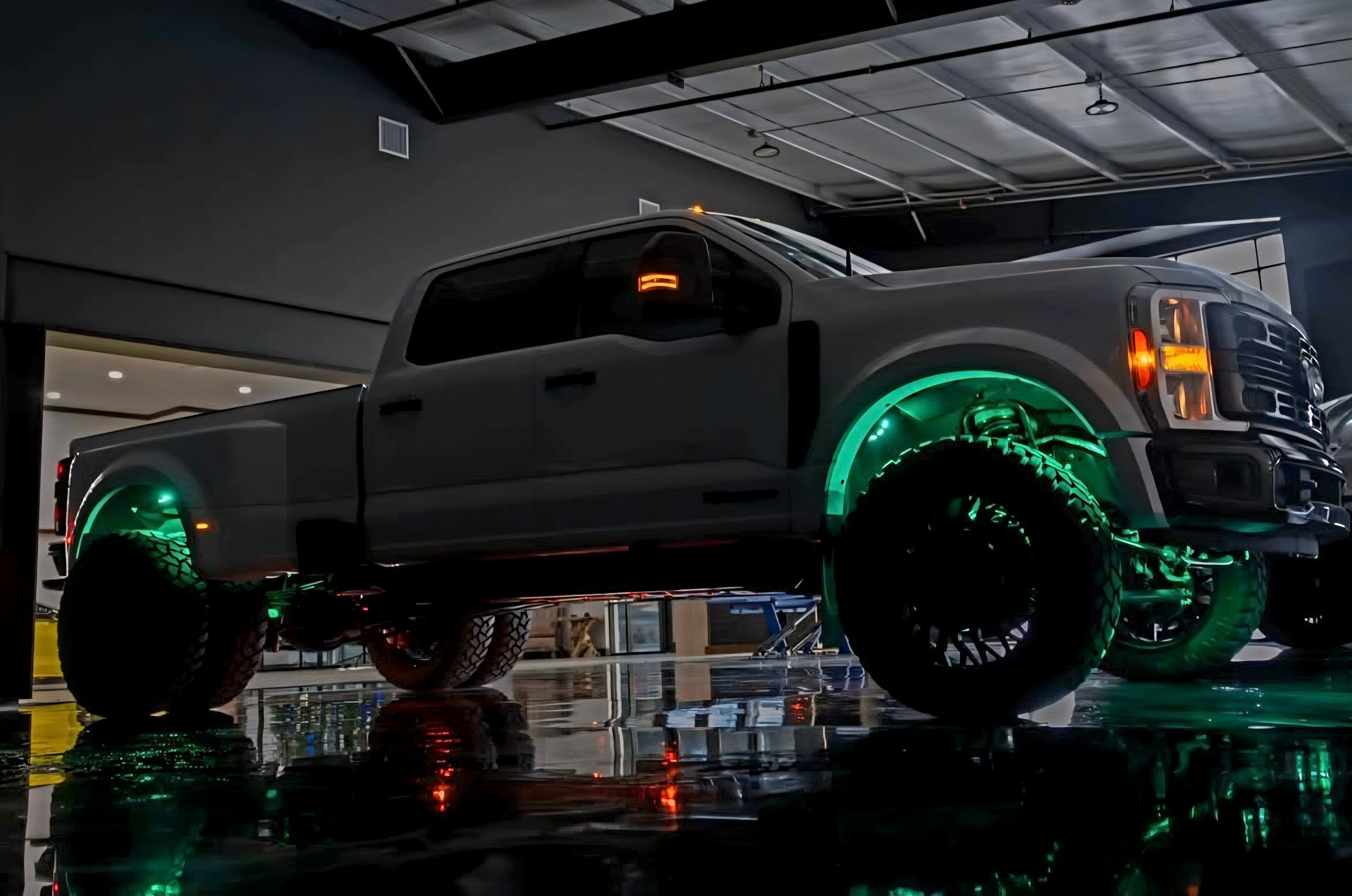 New 2025 Ford F450 XLT w/ 360-Degree Camera Package image 3