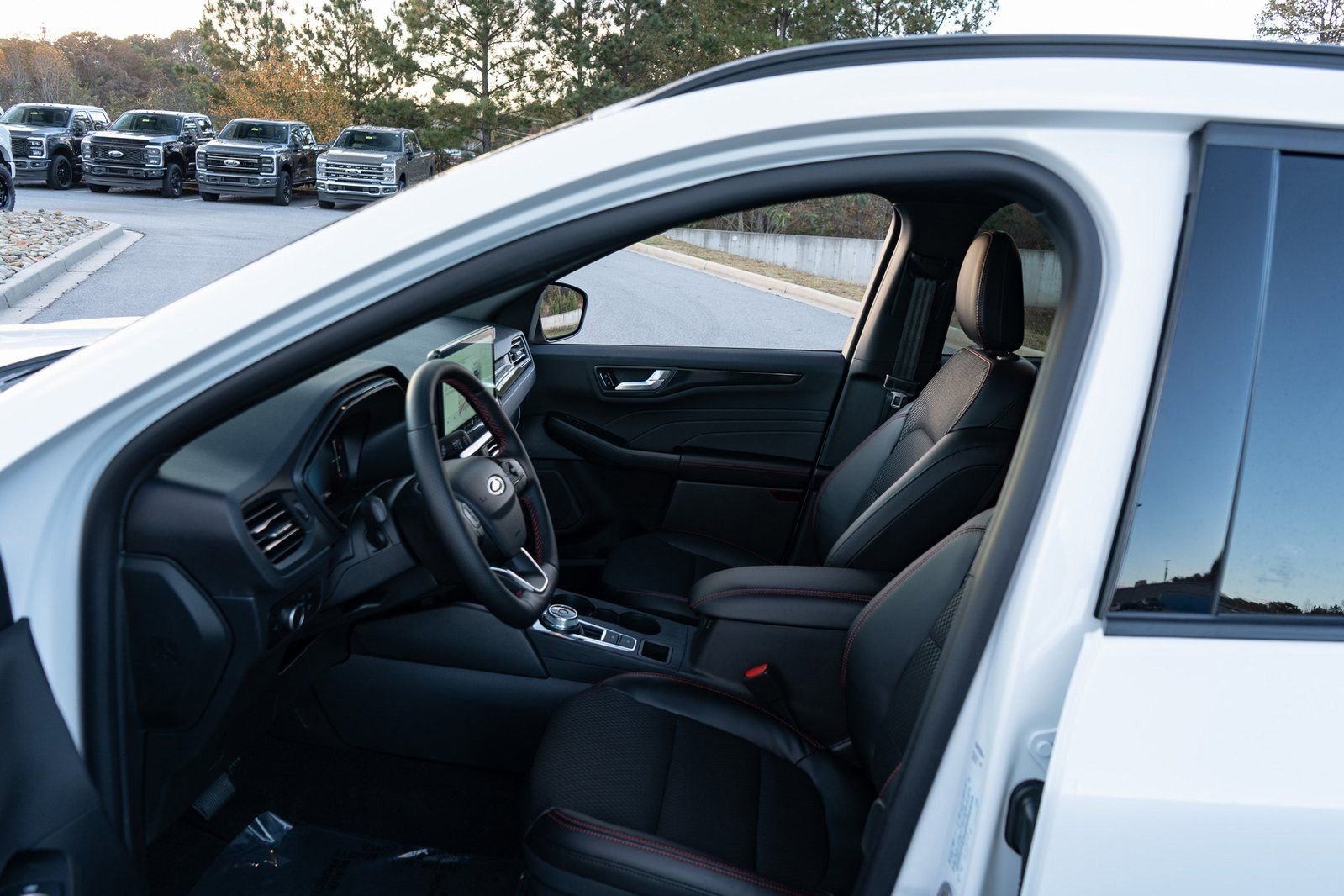 New 2026 Ford Escape ST-Line w/ Tech Pack #1 FWD image 14