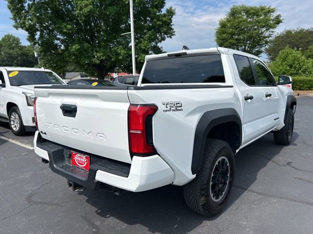 Used 2024 Toyota Tacoma TRD Off-Road AWD/4WD image 7