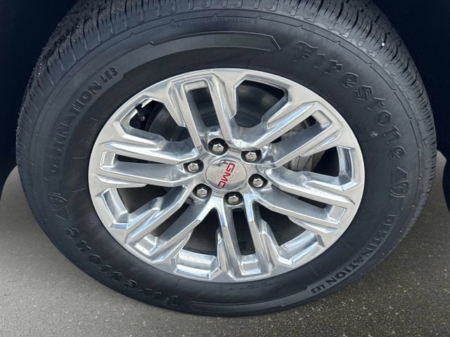 Used 2024 GMC Yukon SLT w/ SLT Premium Package AWD/4WD image 10