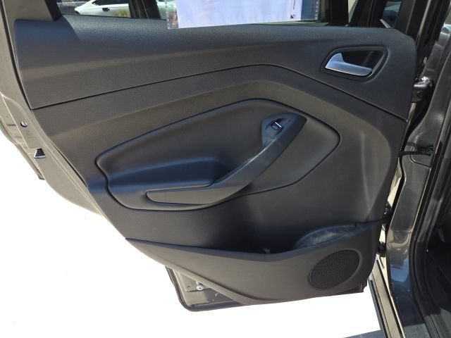 Used 2019 Ford Escape SE FWD image 16