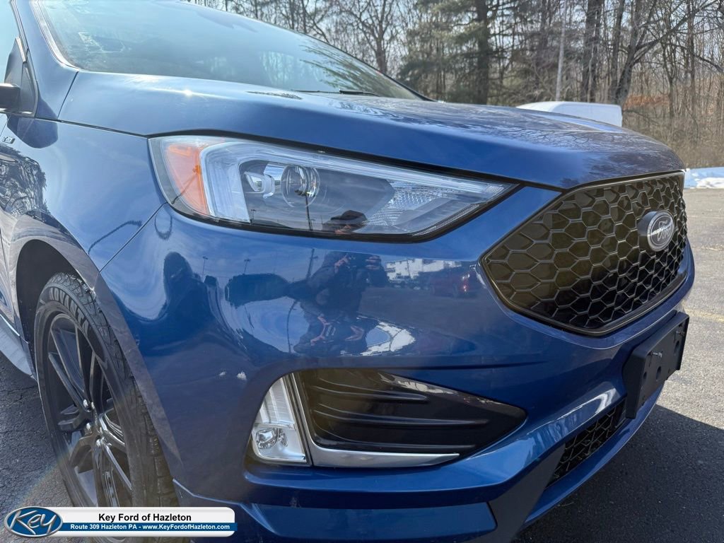 Used 2023 Ford Edge ST-Line w/ Cargo Accessory Package image 37