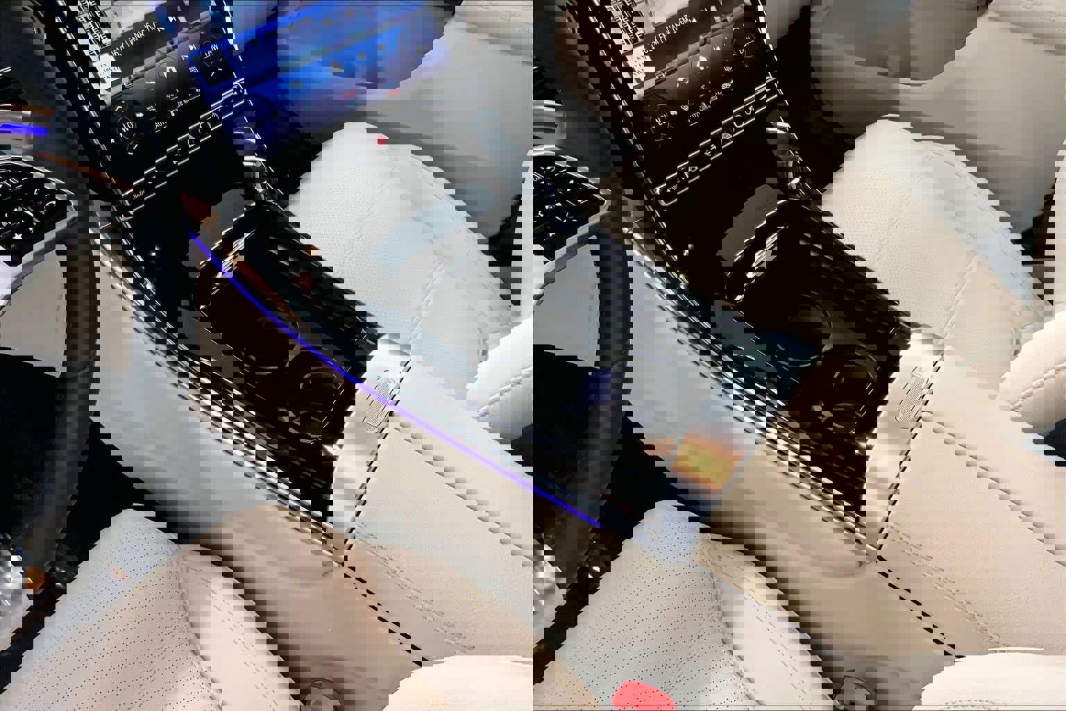 Used 2023 Mercedes-Benz GLC 300 image 27