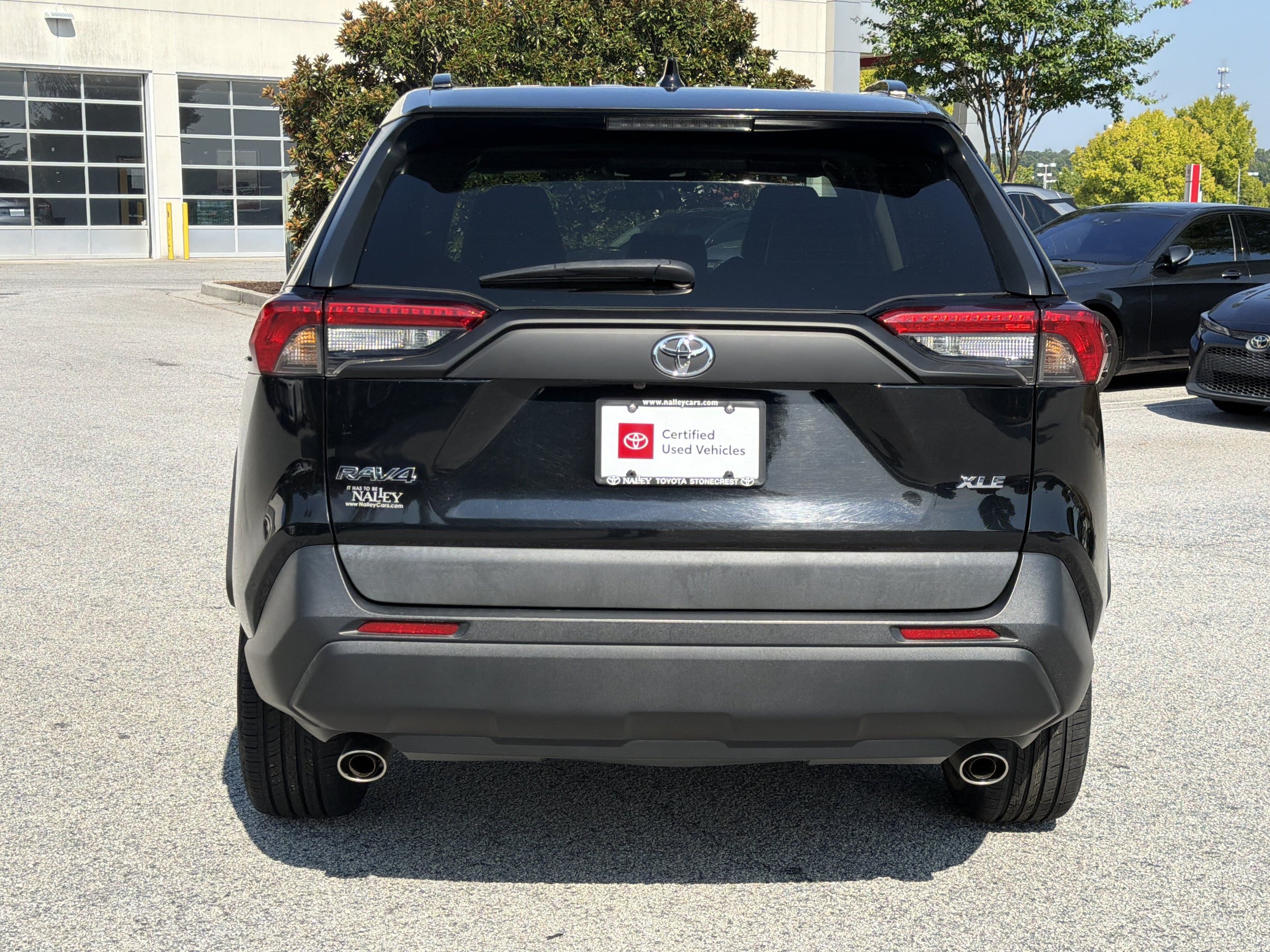 Used 2021 Toyota RAV4 XLE Premium FWD image 26
