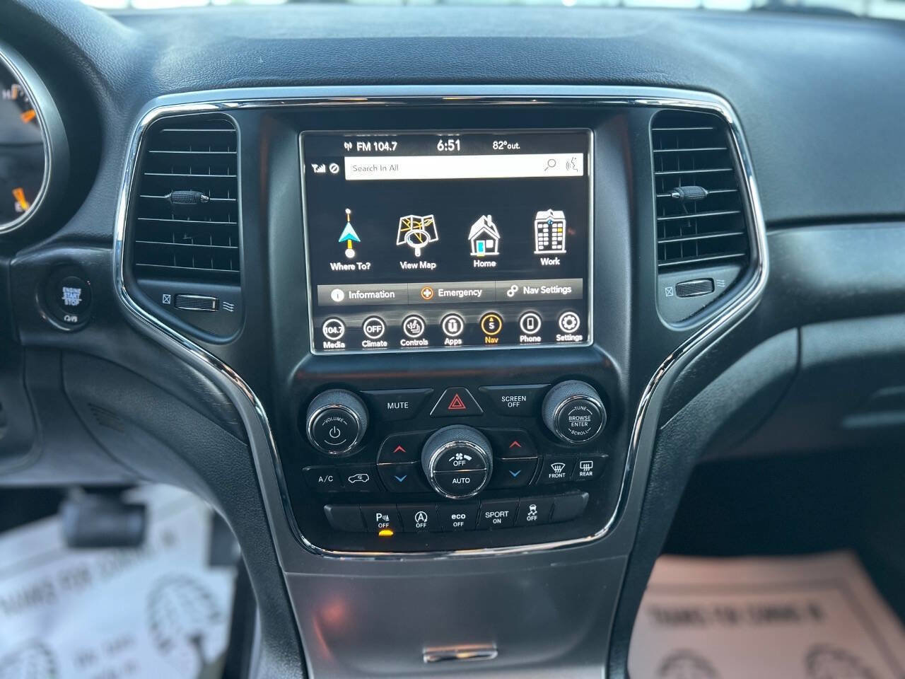 Used 2018 Jeep Grand Cherokee Altitude RWD image 13