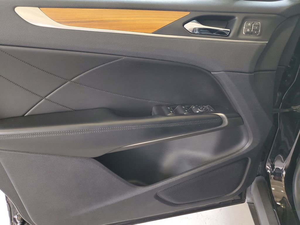 Used 2019 Lincoln MKC Reserve w/ MKC Technology Package image 19