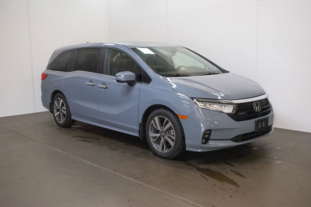 Used 2024 Honda Odyssey Touring image 1