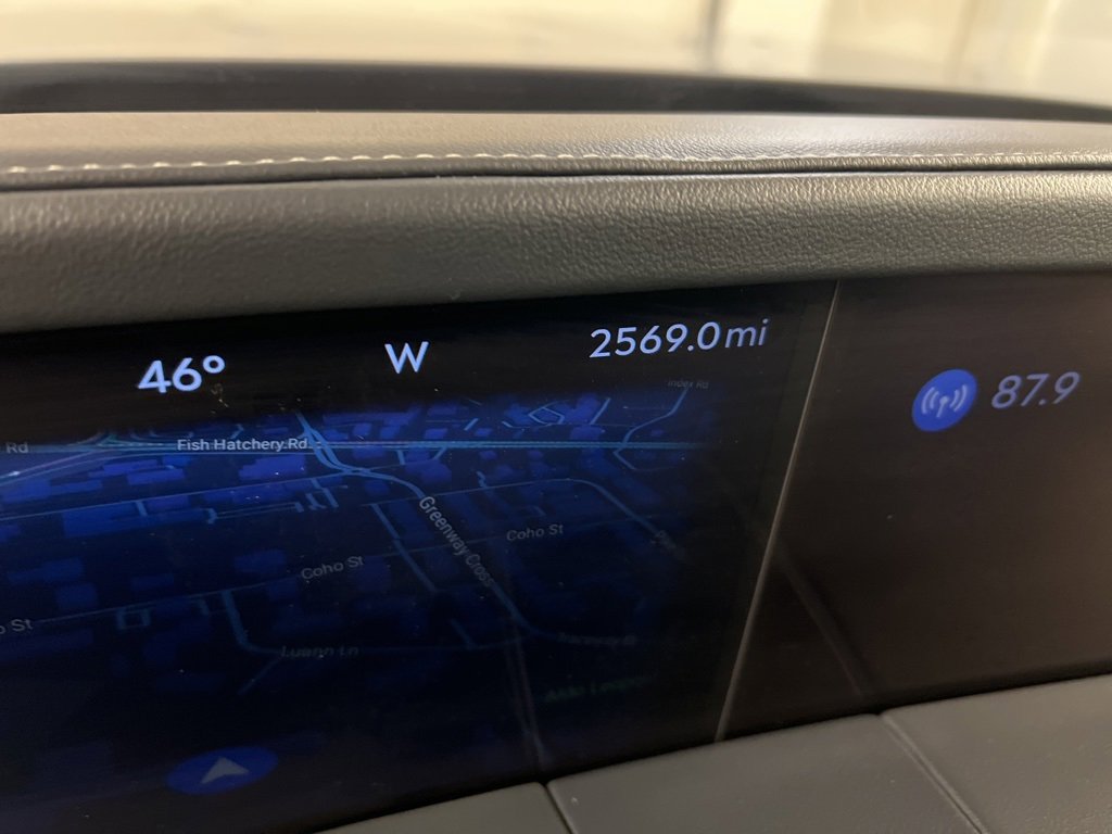 Certified 2025 Lincoln Nautilus Reserve image 26