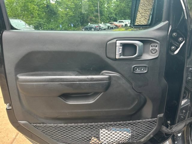 Used 2023 Jeep Wrangler Unlimited Rubicon 4xe w/ Cold Weather Group AWD/4WD image 29