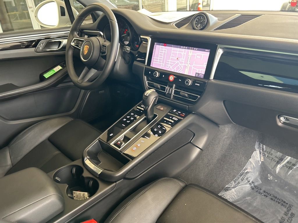 Used 2022 Porsche Macan image 20