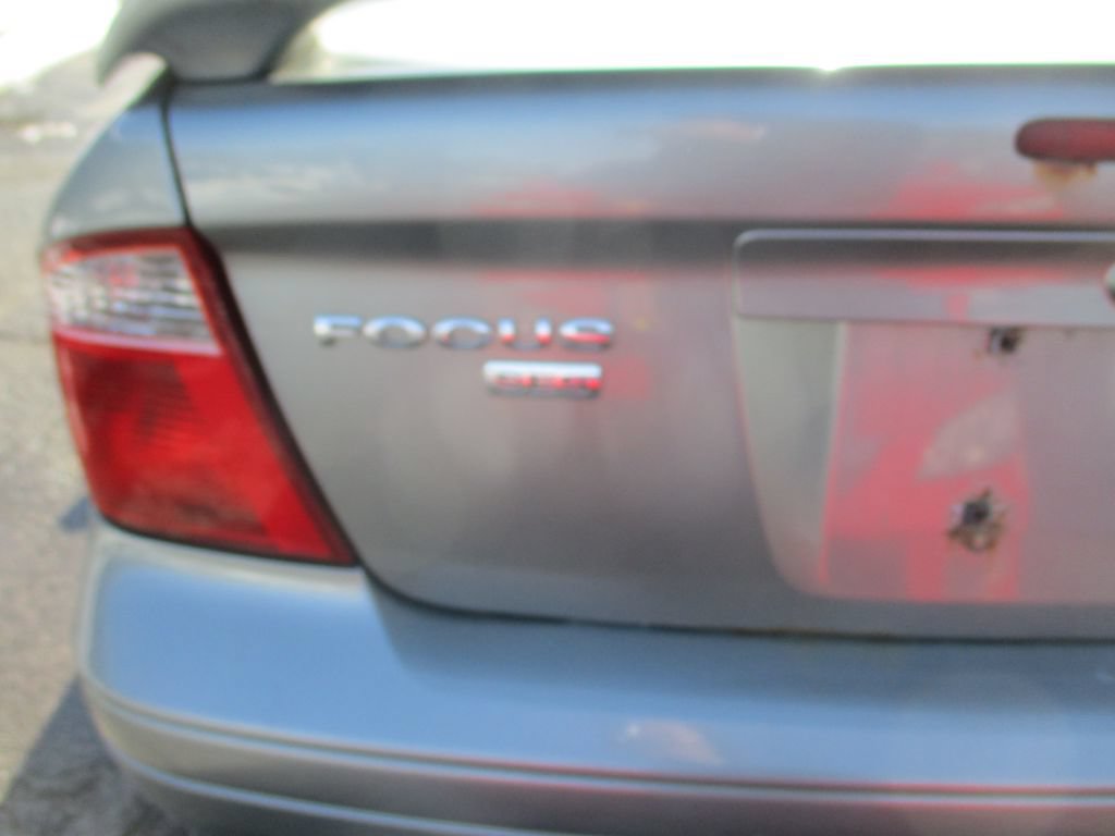 Used 2006 Ford Focus ZX4 Sedan FWD image 6