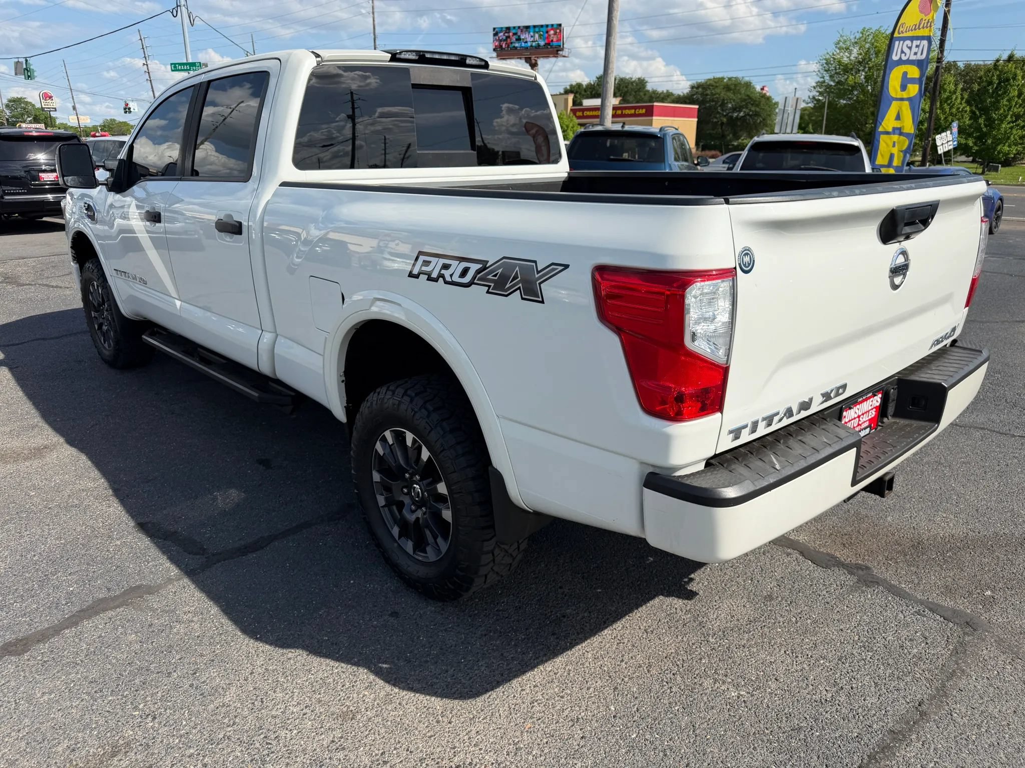 Used 2019 Nissan Titan PRO-4X AWD/4WD image 17