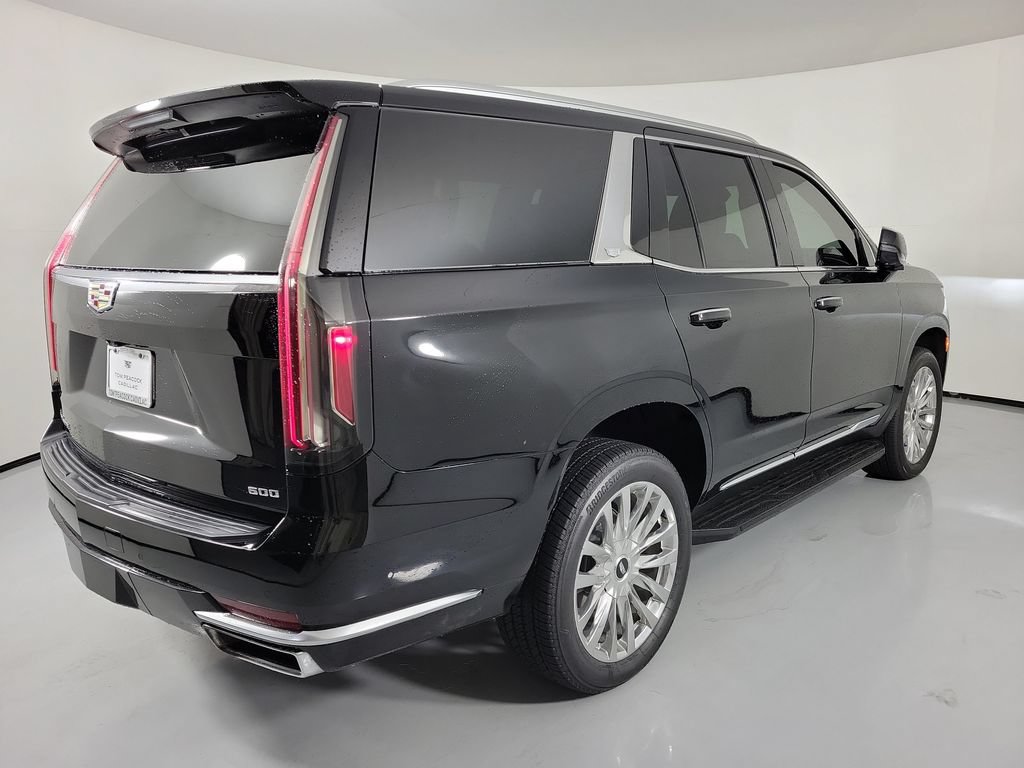 Used 2024 Cadillac Escalade Premium Luxury AWD/4WD image 3