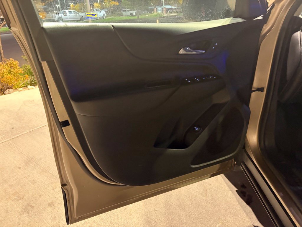 Used 2019 Chevrolet Equinox LT AWD/4WD image 9
