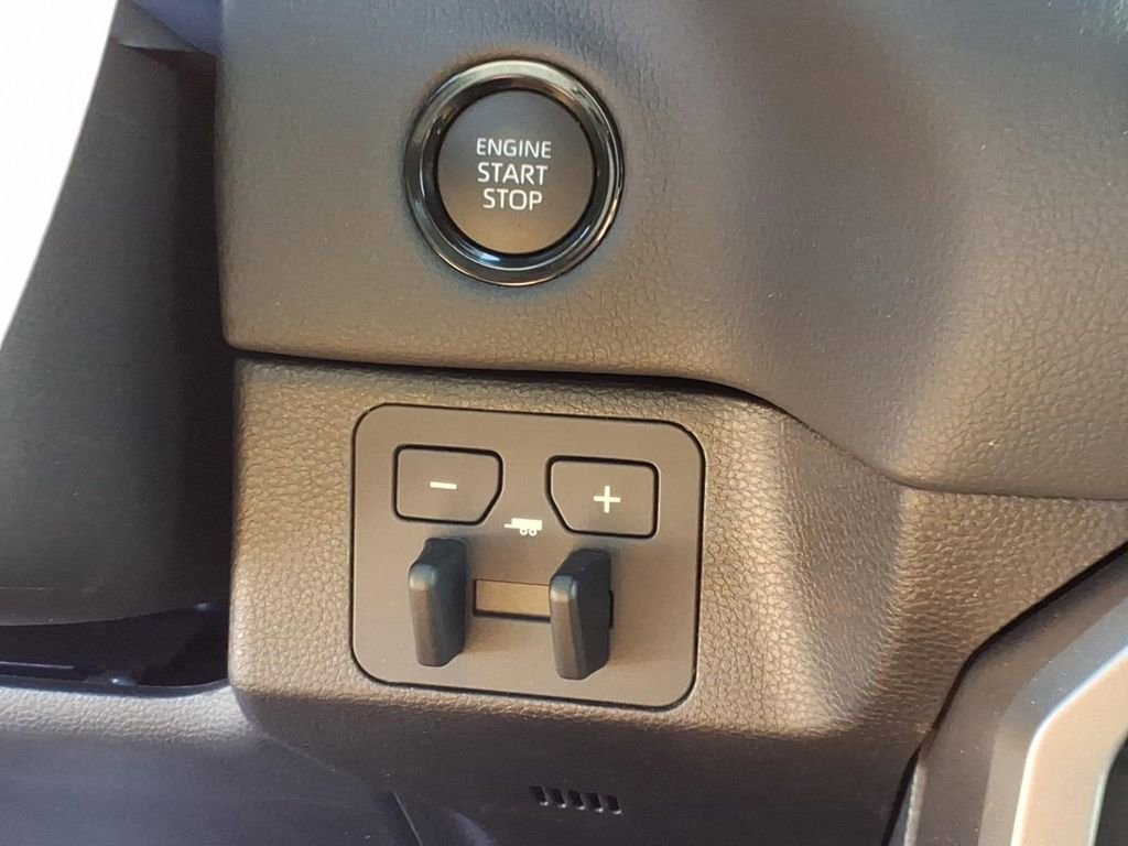 Used 2026 Toyota Tundra Limited image 18