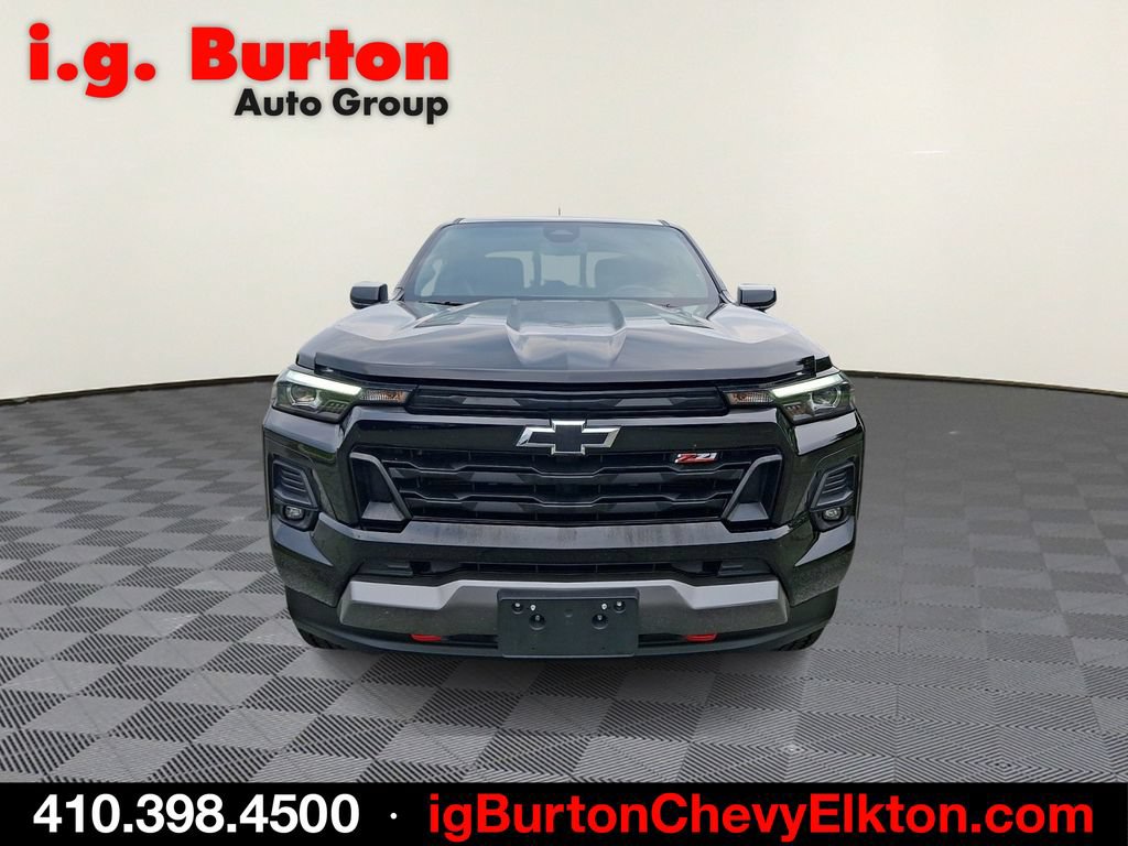 Certified 2024 Chevrolet Colorado Z71 w/ Z71 Convenience Package 2 AWD/4WD image 2