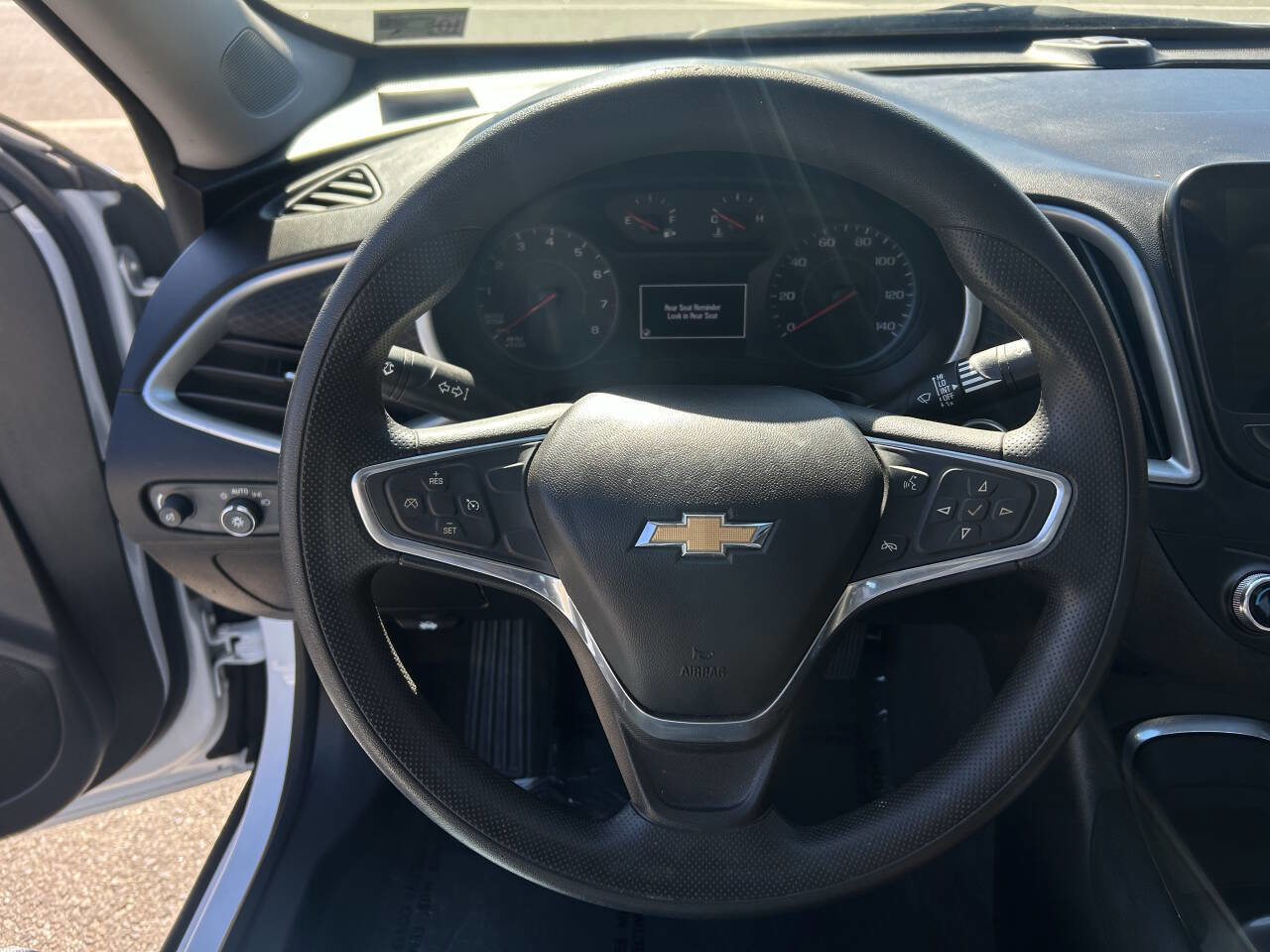 Used 2022 Chevrolet Malibu LT image 10