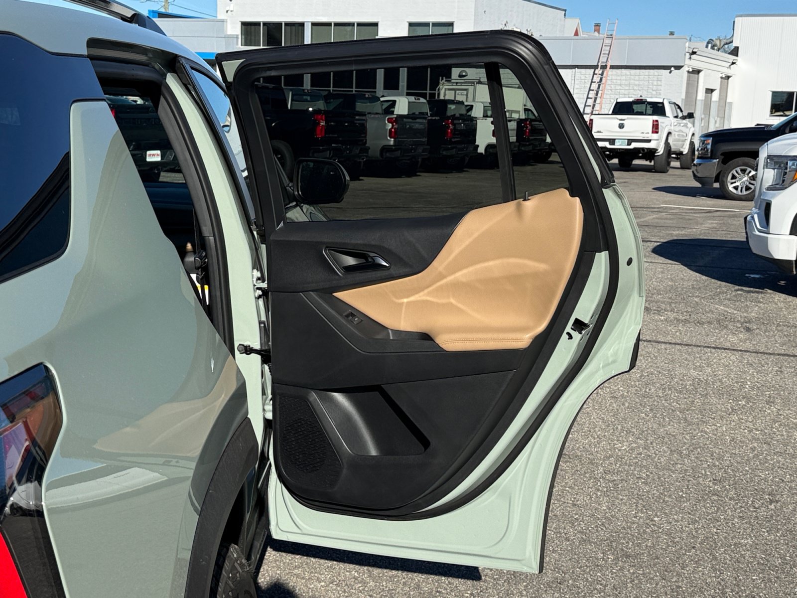New 2026 Chevrolet Equinox ACTIV w/ Convenience Package III FWD image 26
