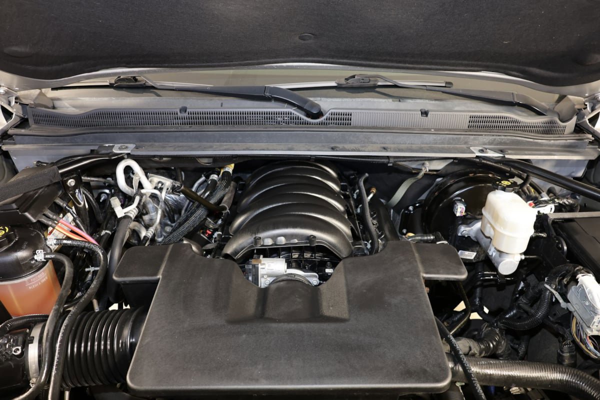 Used 2019 Chevrolet Suburban LT AWD/4WD image 36