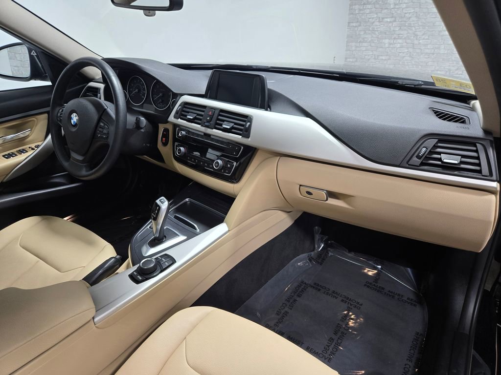 Used 2018 BMW 320i xDrive Sedan w/ Convenience Package image 51