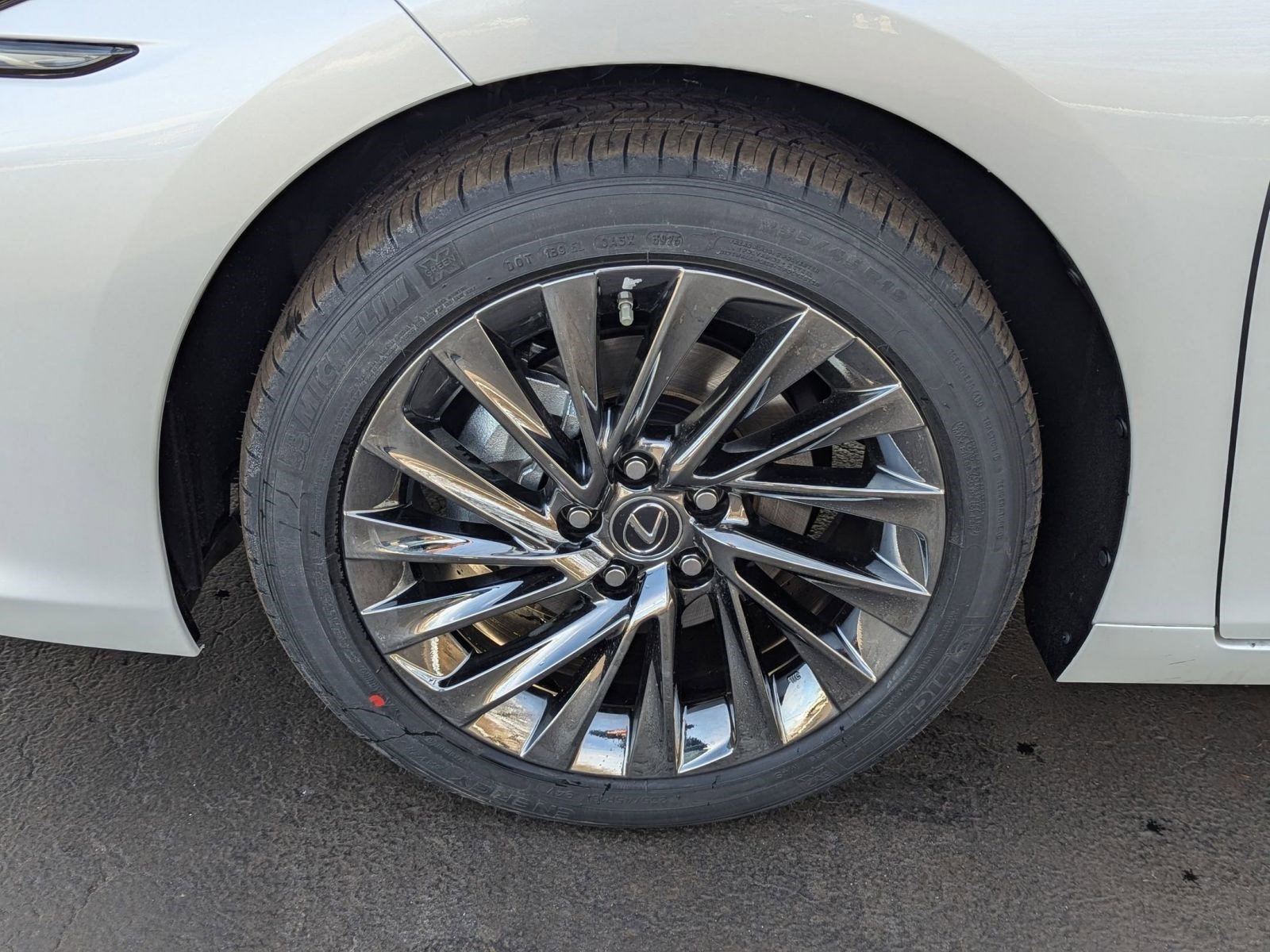 New 2025 Lexus ES 350 ES 350 Luxury image 11