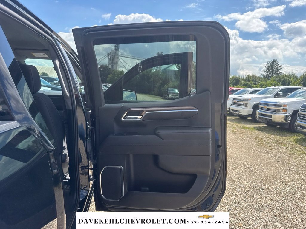 Used 2023 Chevrolet Silverado 1500 LT Trail Boss AWD/4WD image 49