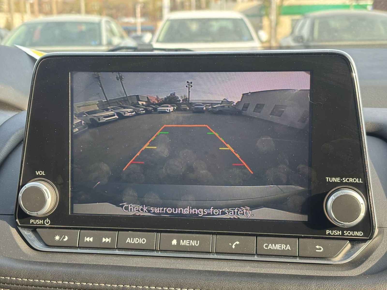 Used 2025 Nissan Rogue SV image 25