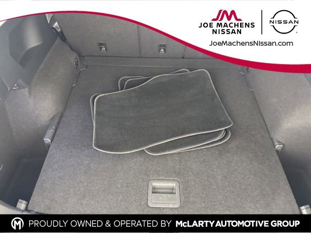 Used 2023 Volkswagen Tiguan SE image 25