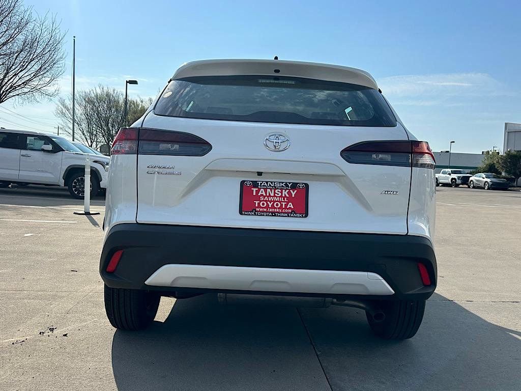 New 2026 Toyota Corolla Cross L image 4