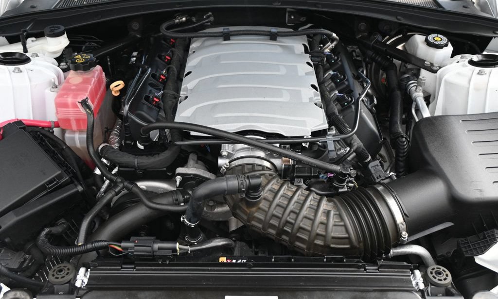 Used 2020 Chevrolet Camaro SS RWD image 19