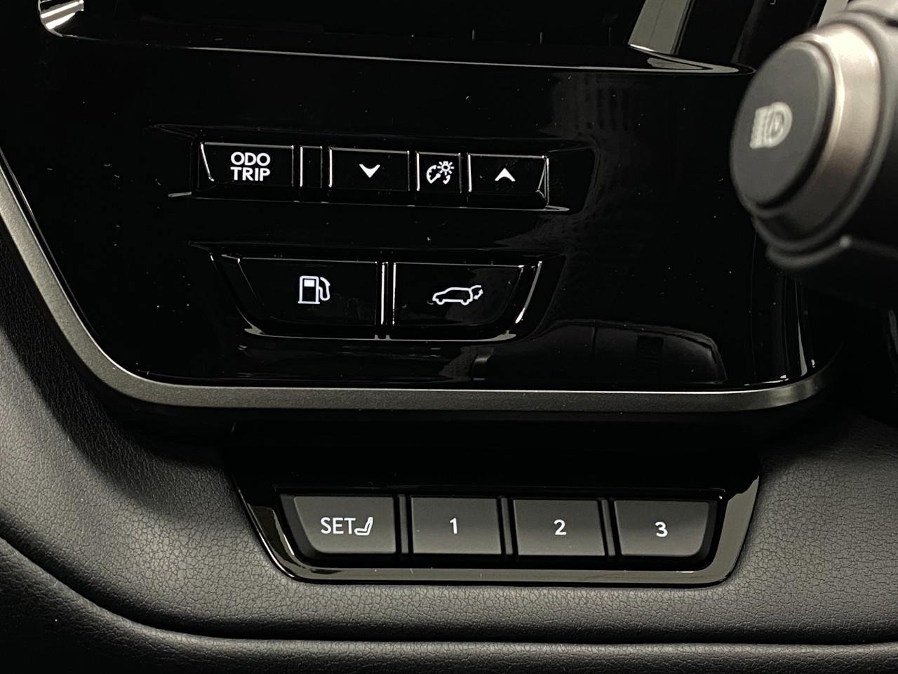 New 2026 Lexus TX 500h AWD w/ Technology Package image 15