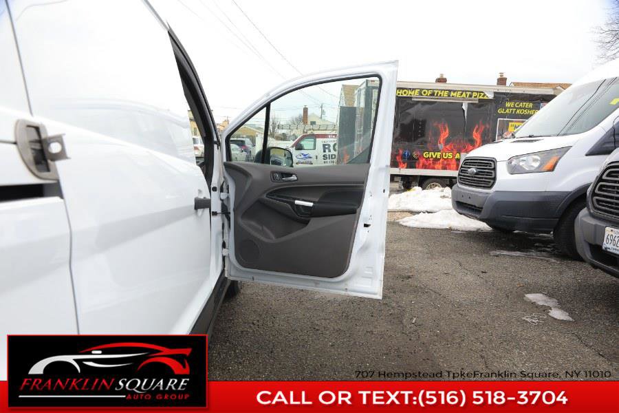 Used 2022 Ford Transit Connect XLT image 23