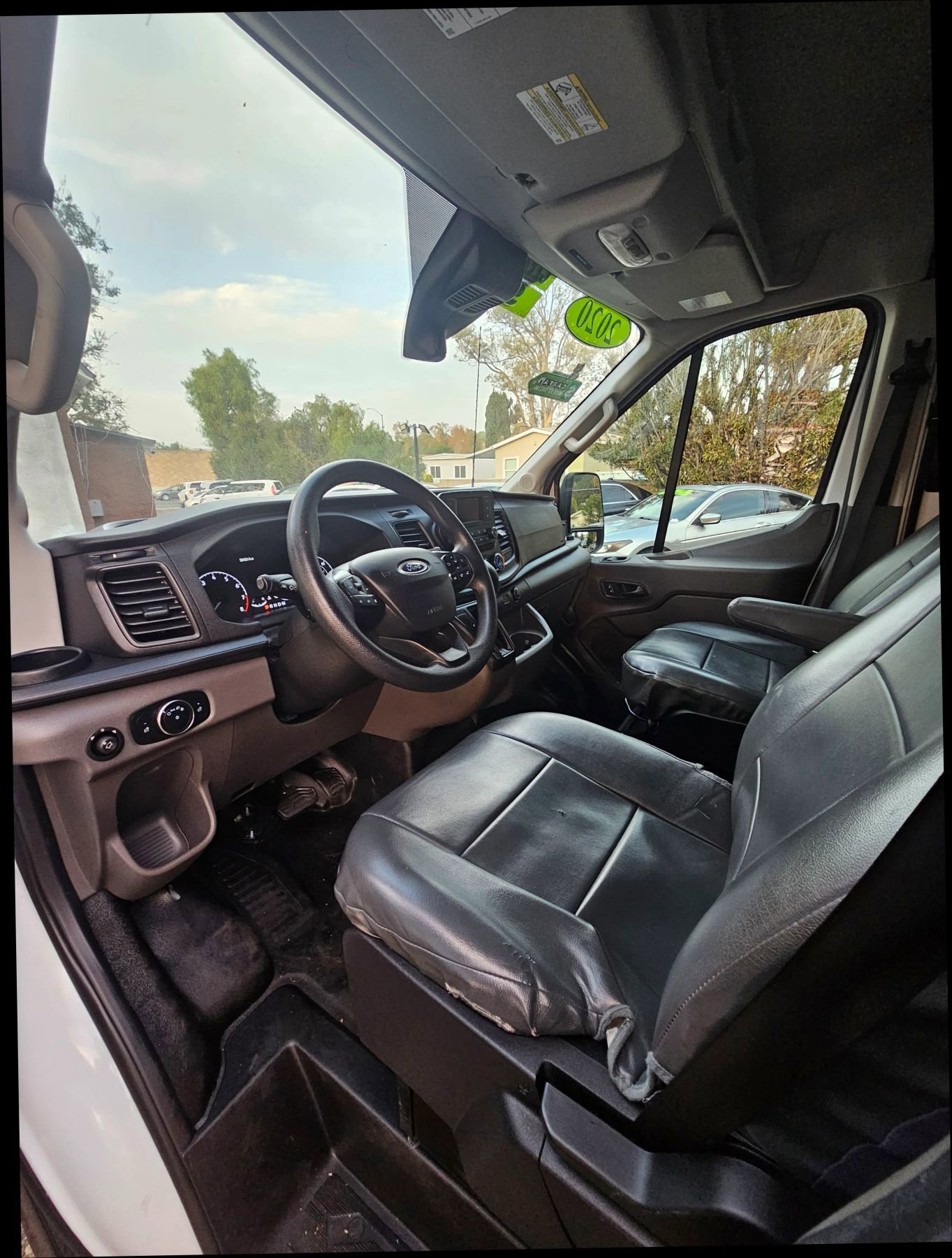 Used 2020 Ford Transit 250 Medium Roof image 11