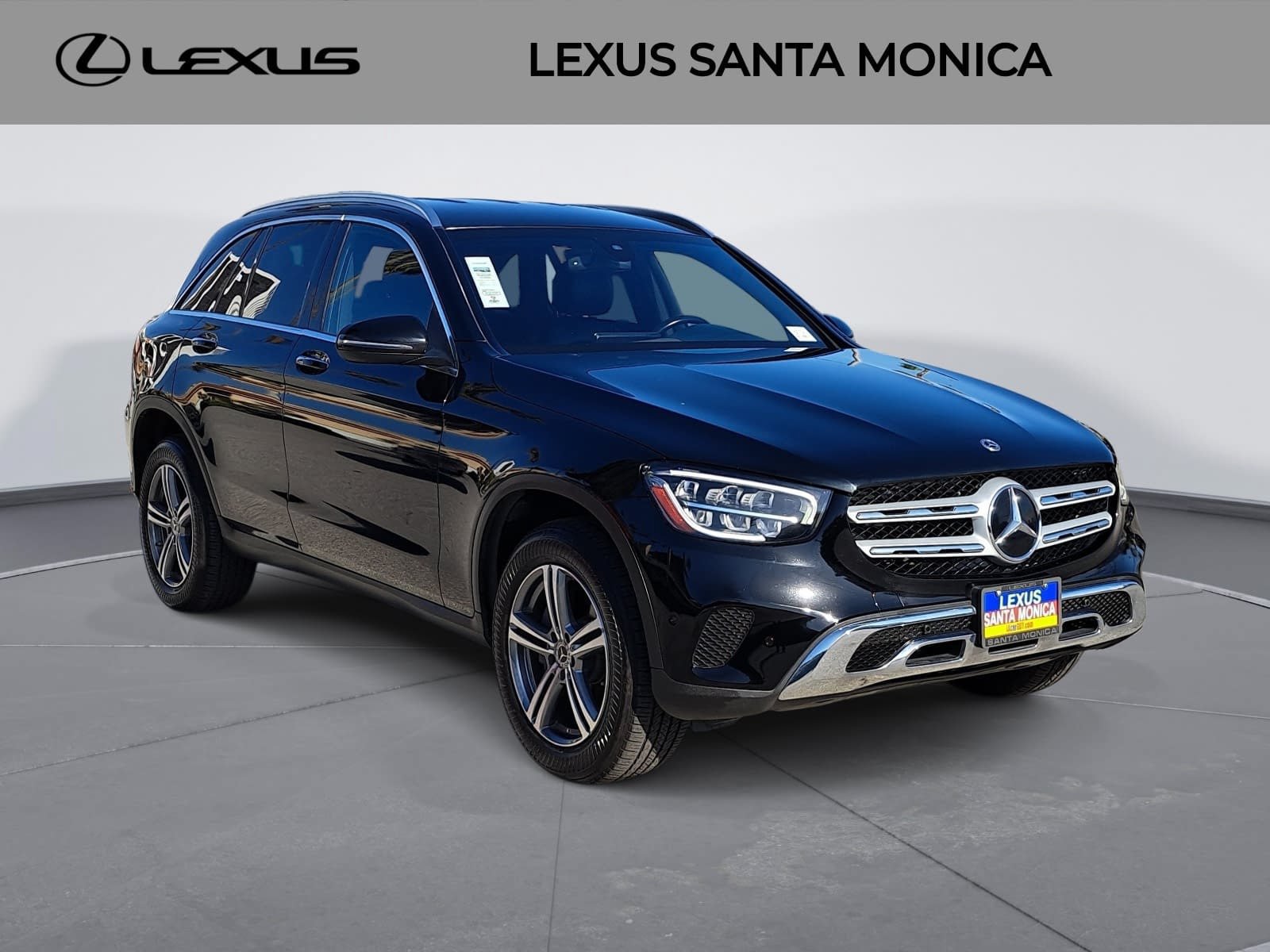 Used 2021 Mercedes-Benz GLC 300 image 3