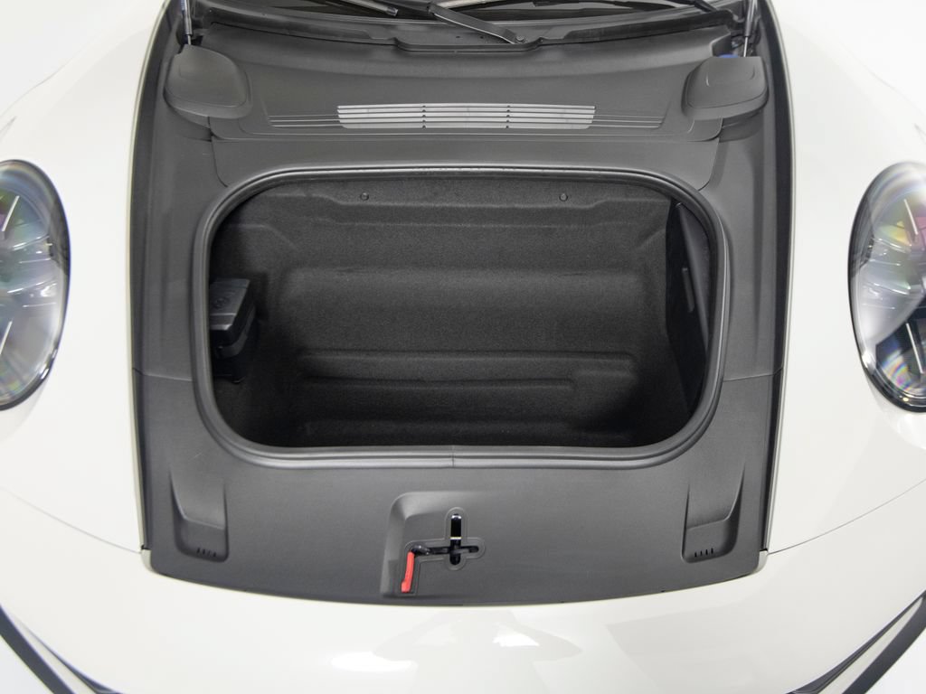Certified 2025 Porsche 911 Carrera RWD image 51