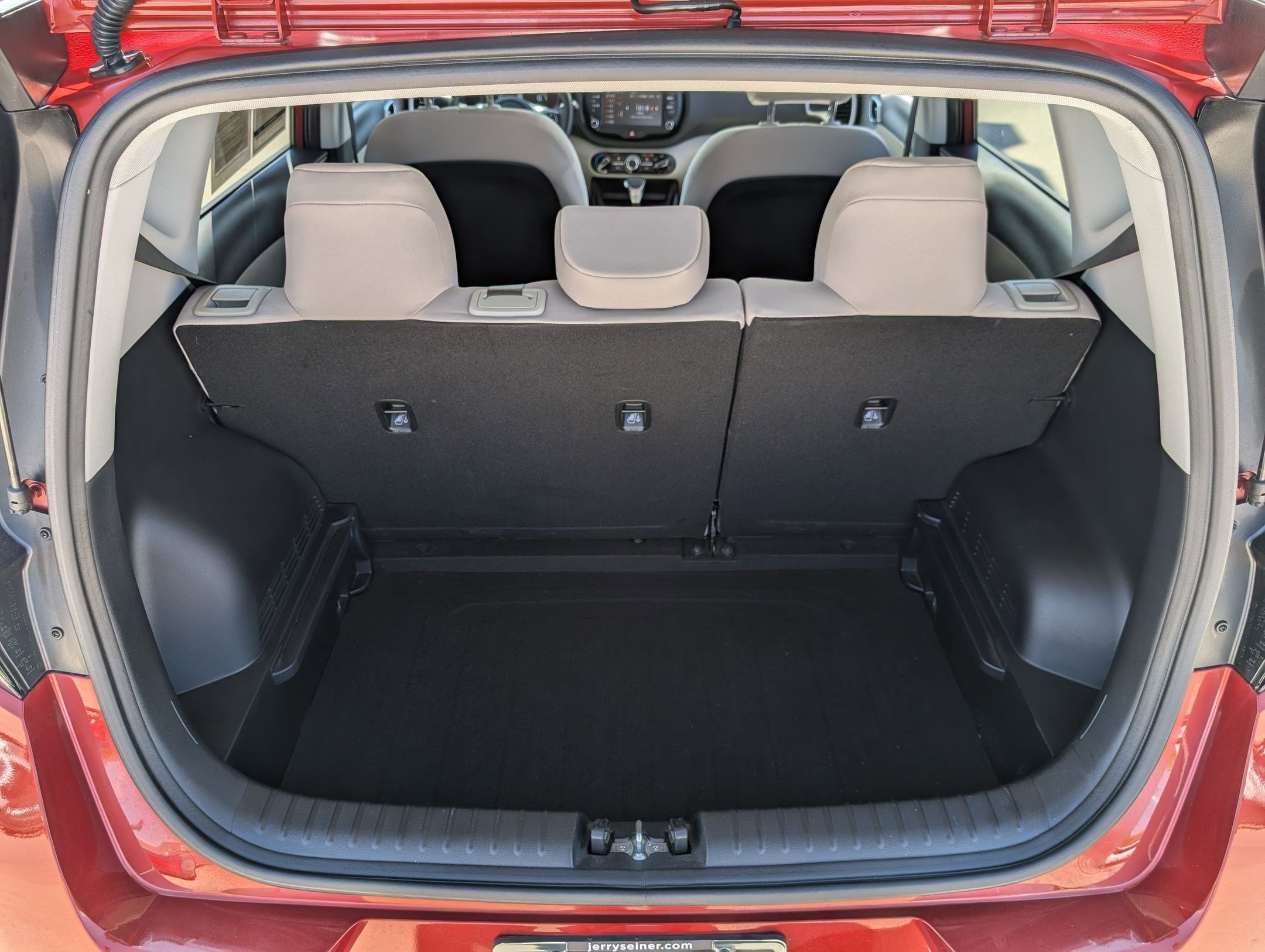 Certified 2023 Kia Soul LX w/ LX Technology Package FWD image 29