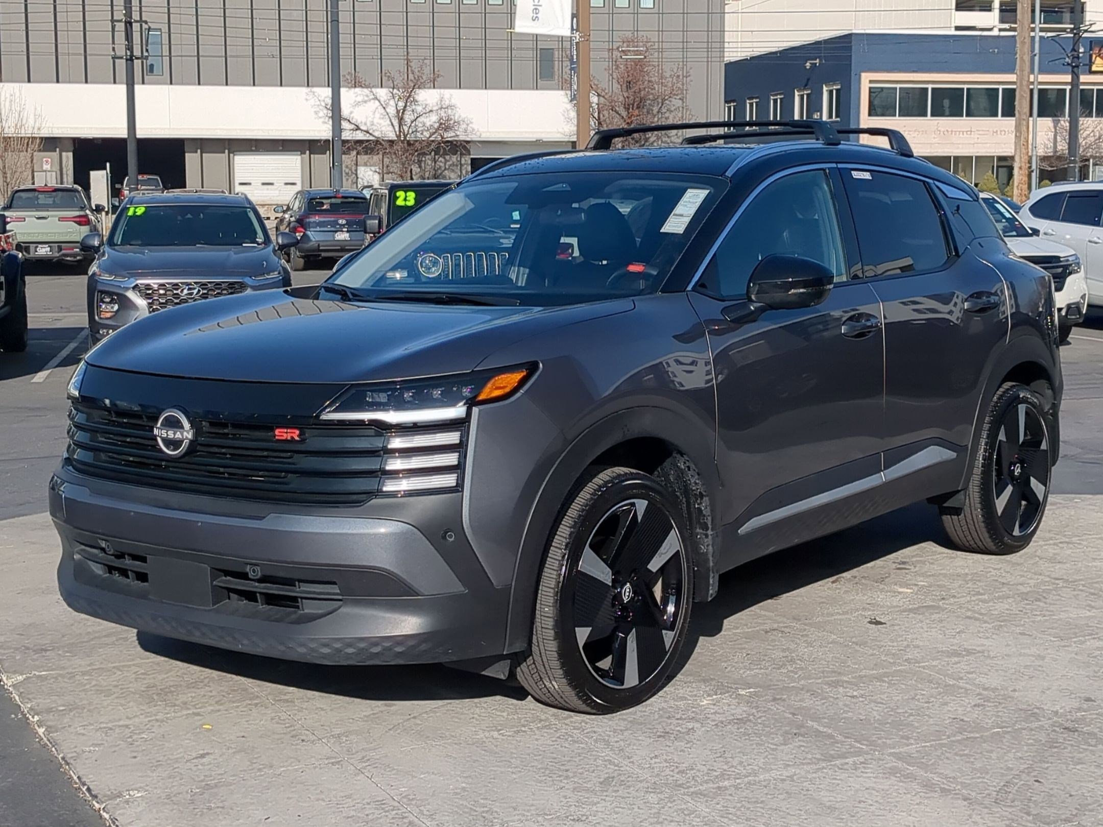 Used 2025 Nissan Kicks SR image 10