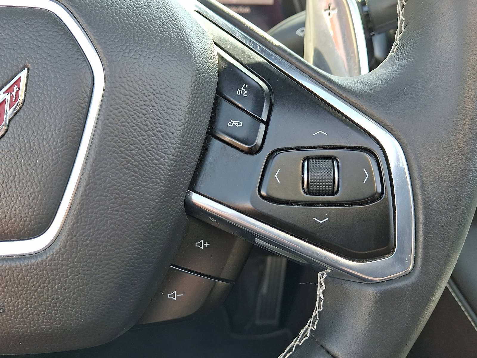 Used 2020 Chevrolet Corvette Stingray Coupe w/ Z51 Performance Package image 19