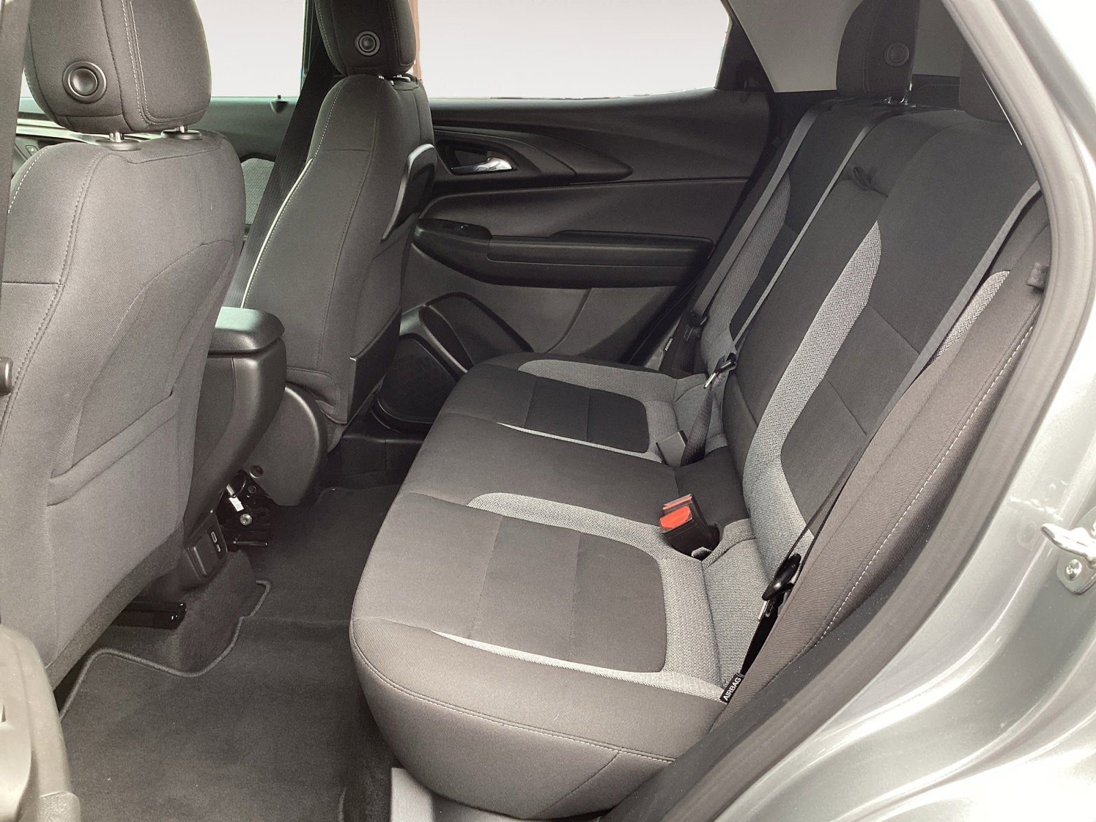 Used 2026 Chevrolet TrailBlazer LT w/ Convenience Package FWD image 28
